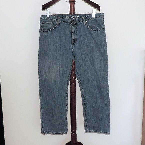 Eddie Bauer Relaxed Fit denim jeans   40 x 30 - Picture 1 of 6